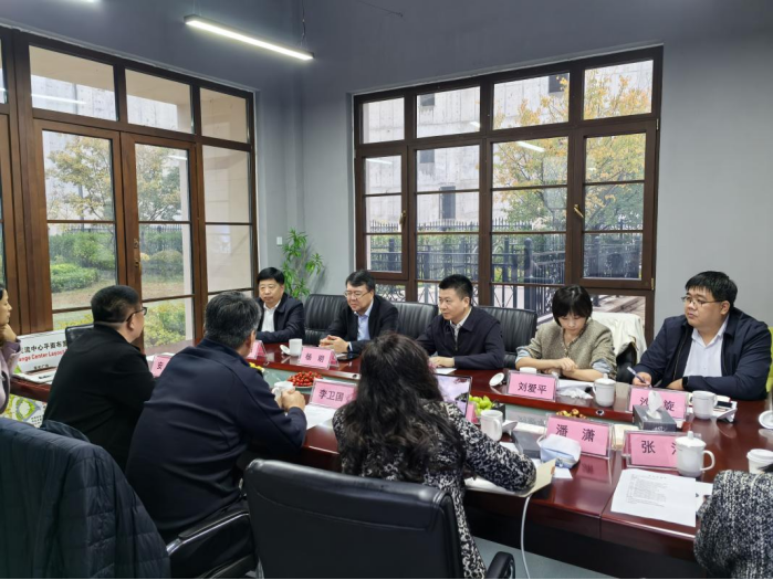 夏闻迪董事长调研考察世界羽毛球联合会（青岛）国际交流中心并开展座谈交流
